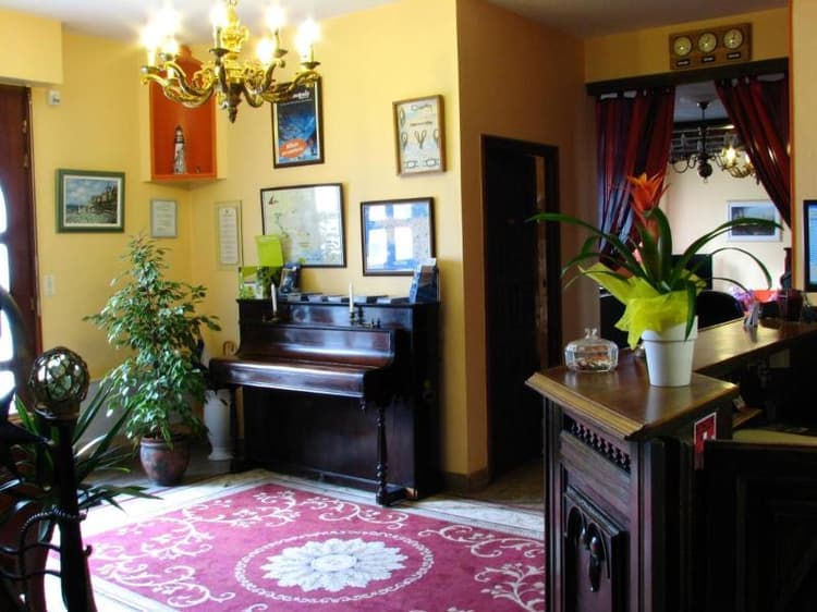 Logis Hotel De La Corniche