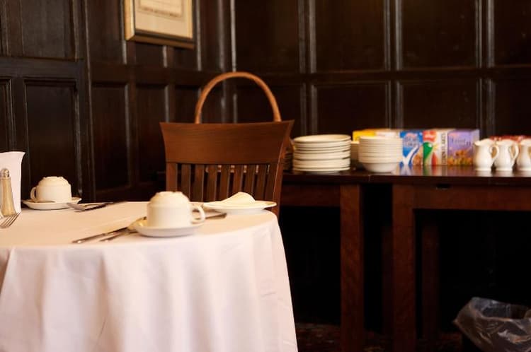 The Tudor House Hotel