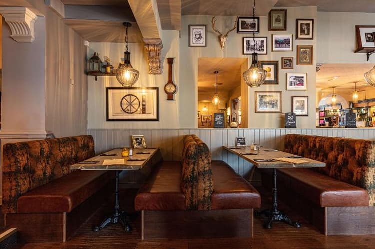 Kings Arms and Royal Hotel