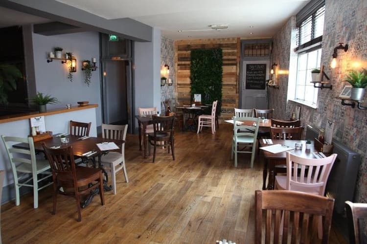 The Moseley Arms Hotel