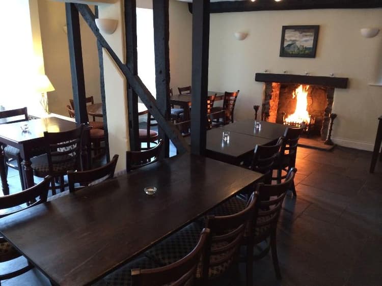Dragon Inn