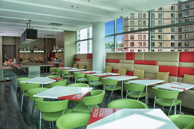 Hampton by Hilton Cali