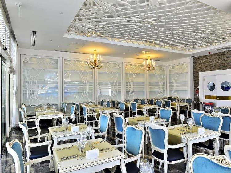 Azura Deluxe Resort & Spa Avsallar