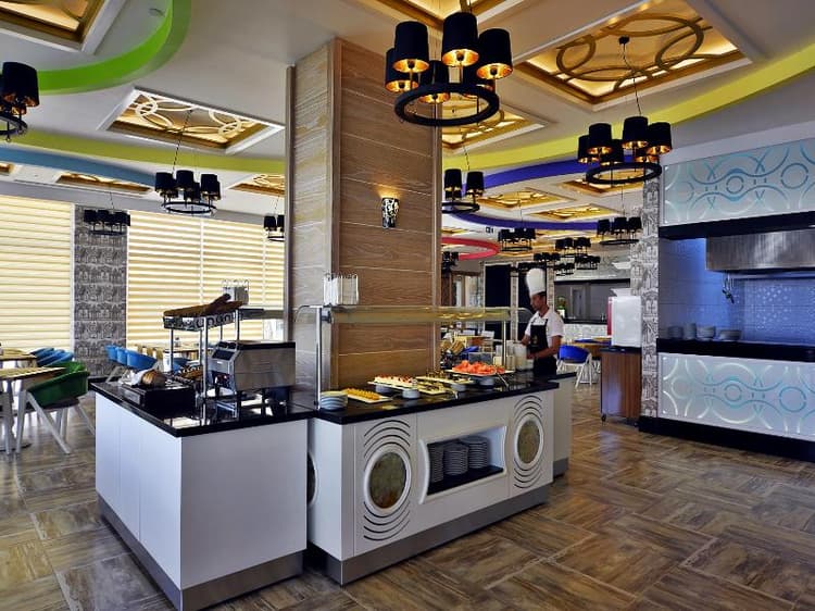 Azura Deluxe Resort & Spa Avsallar