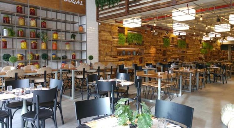 Grand Aras Hotel & Suites