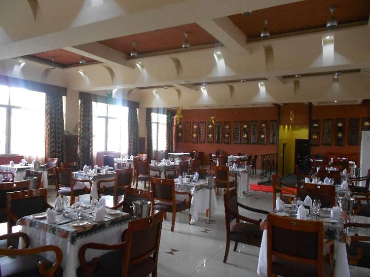 Best Western Plus Paramount Hotel