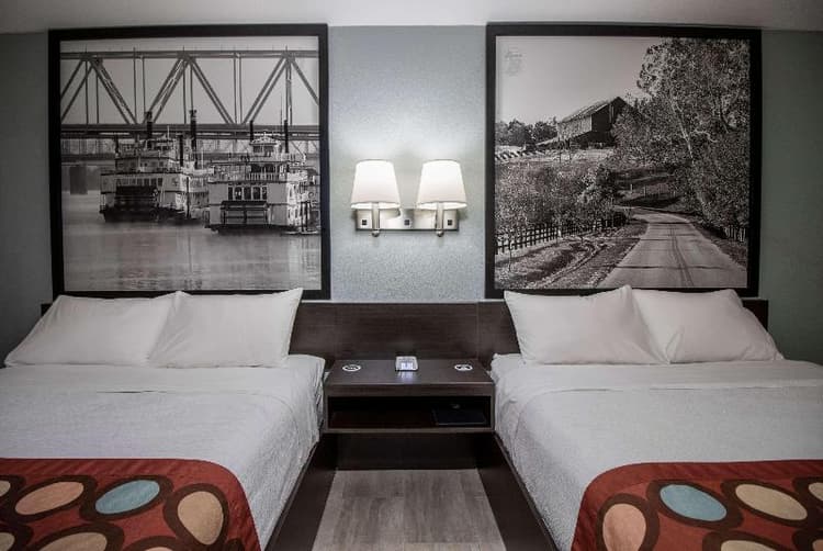 Super 8 by Wyndham Owensboro