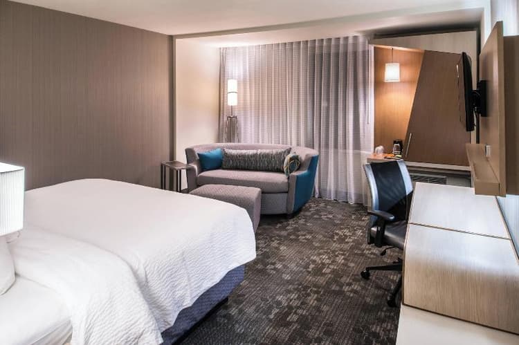 Courtyard Jacksonville