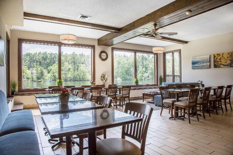 The Black Swan Lee Lenox Ascend Hotel Collection