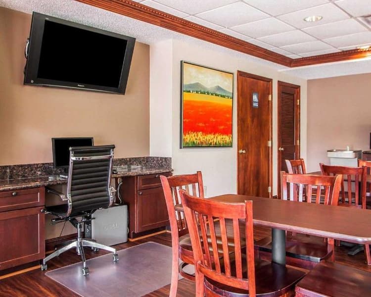 Econo Lodge Mount Laurel Area