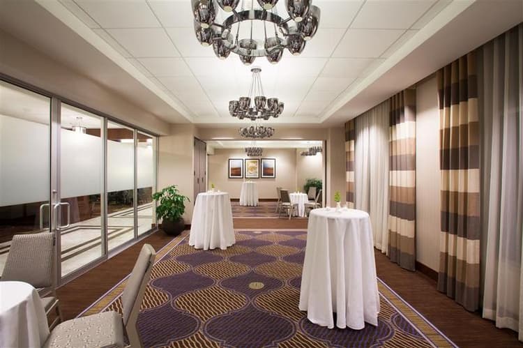 Sheraton Pittsburgh Airport Hotel