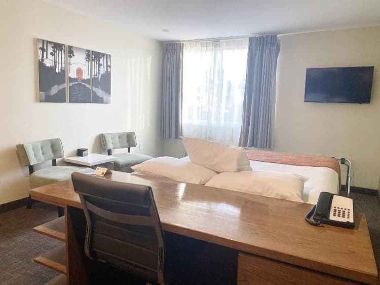 Redac Gateway Hotel