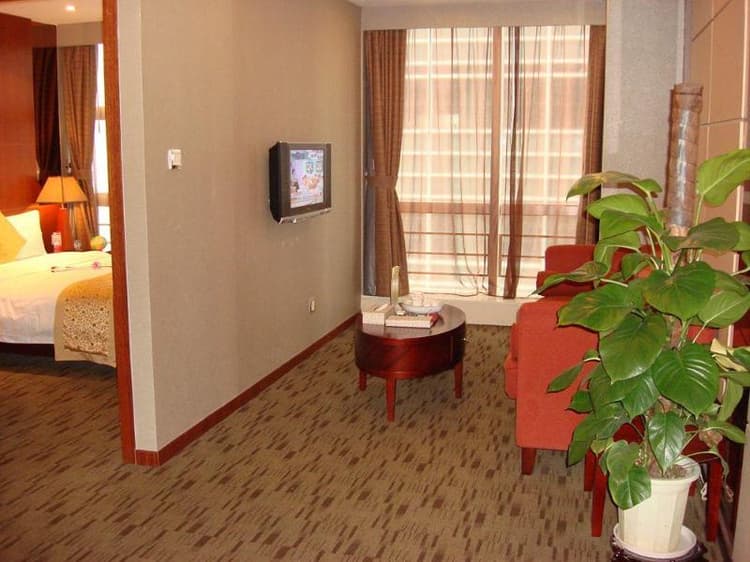 Golden Central Hotel