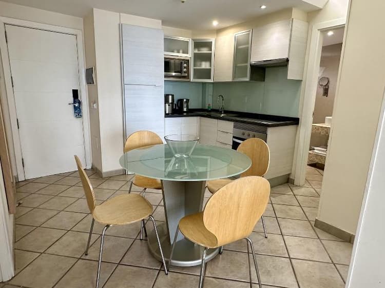 Pearly Grey Ocean Club