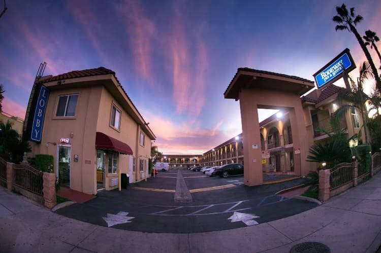Rodeway Inn & Suites Norwalk