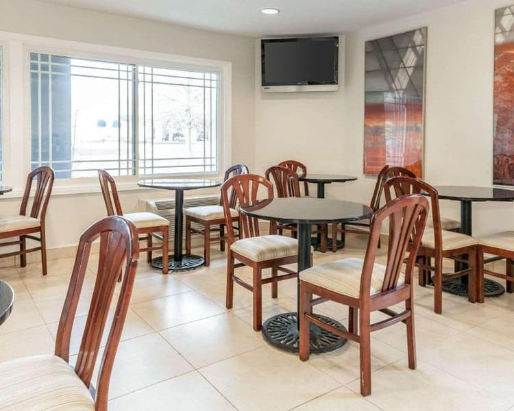 Quality Inn Indianapolis Northwest