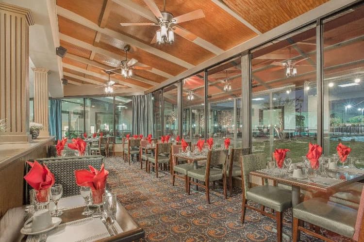 Ramada Plaza by Wyndham Fayetteville Fort Bragg 