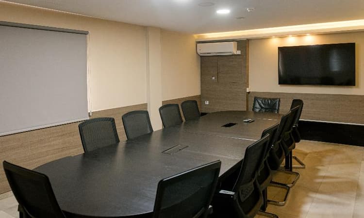 Rise Hotel