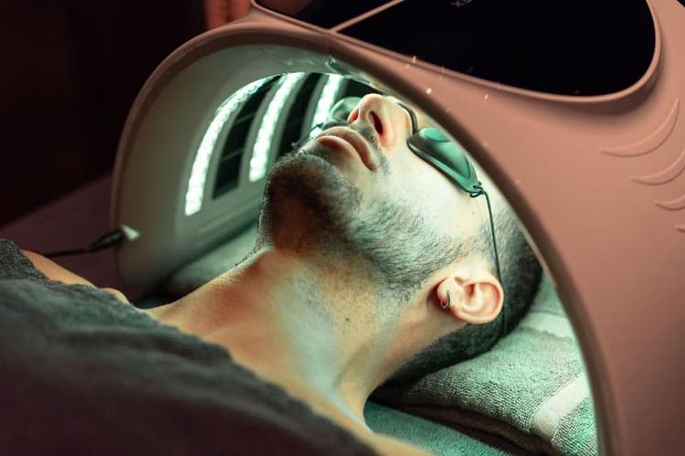 Montcalm East Autograph Collection