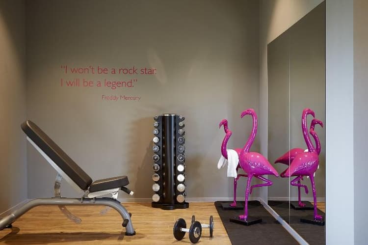 Moxy Aberdeen Airport