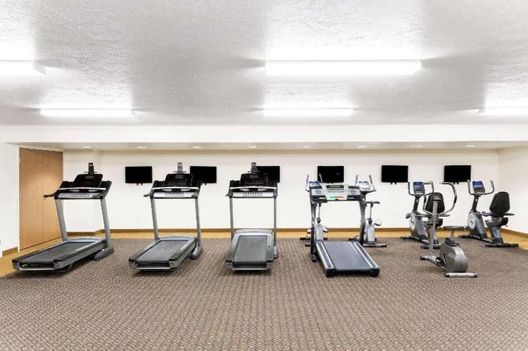 Super 8 by Wyndham Montpelier