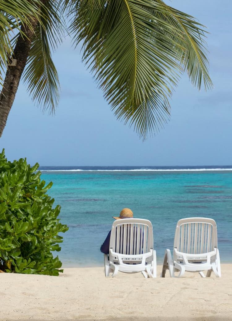 Moana Sands Beachfront Villas and Apartments