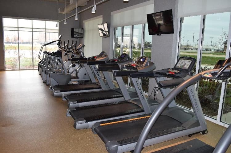 Holiday Inn & Suites East Peoria