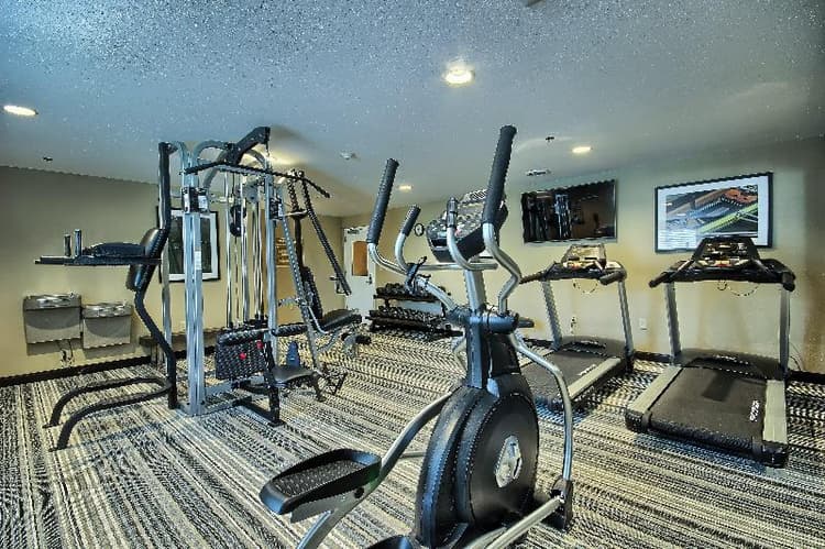 Candlewood Suites Columbus Grove City