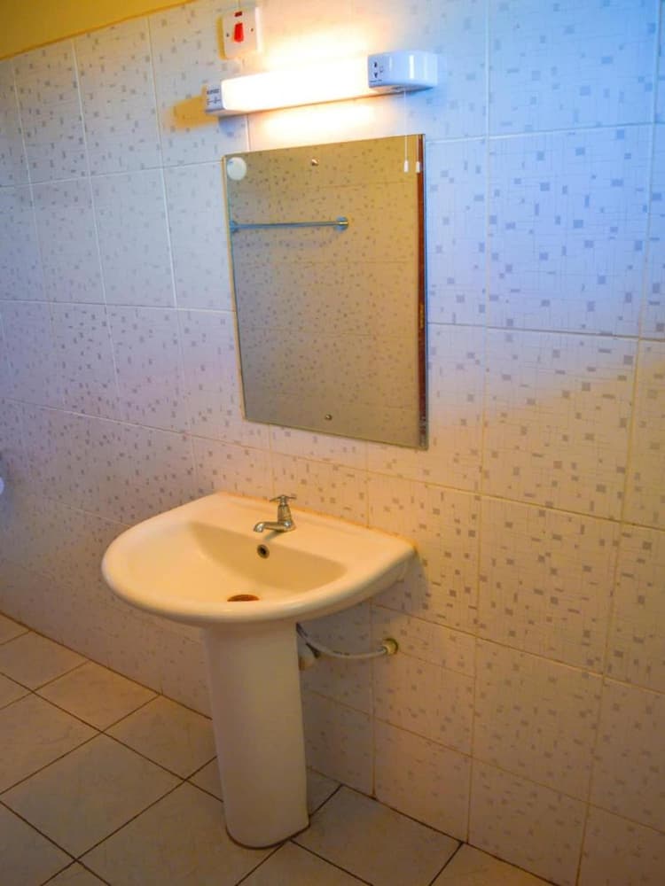 Konza City Tranzit Hotel