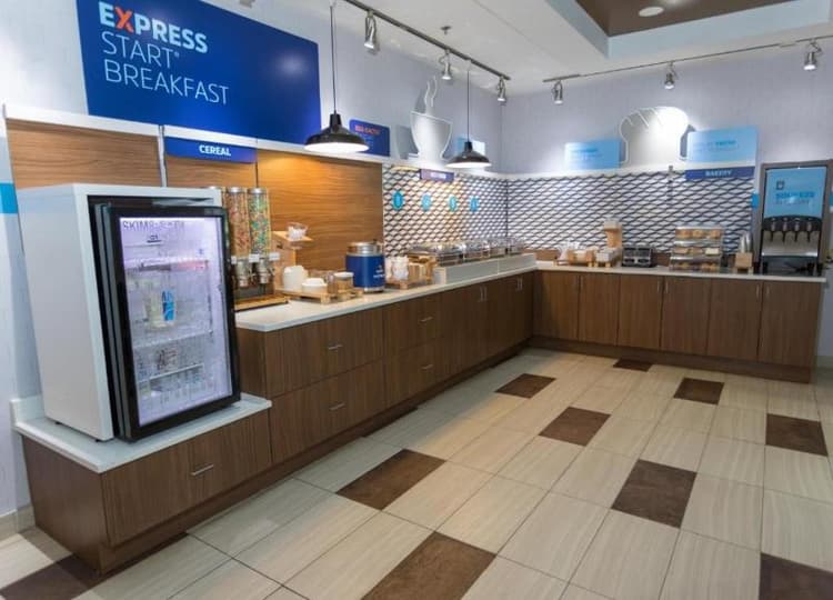 Holiday Inn Express & Suites Athens