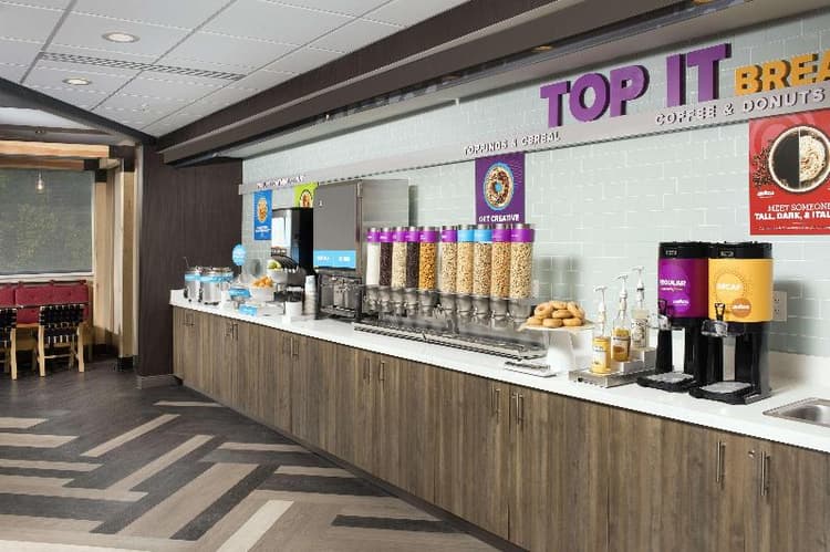 Tru by Hilton McDonough