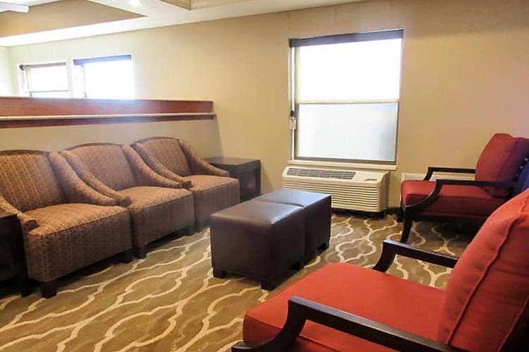 Comfort Inn Wings Stadium