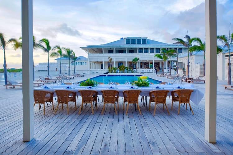 Mahogany Bay Resort & Beach Club, Curio Collection