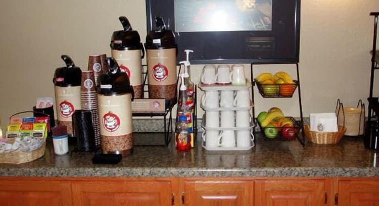 AmericInn by Wyndham Manitowoc