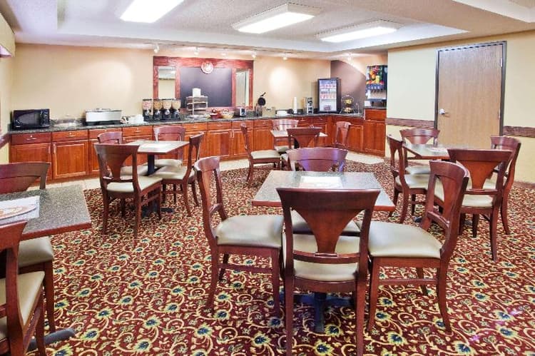 University Inn Boiling Springs