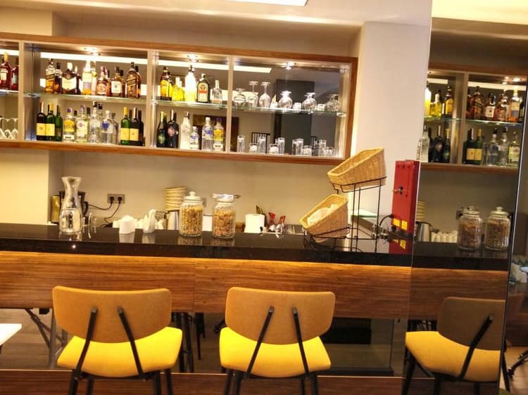 The White Orient Hotel