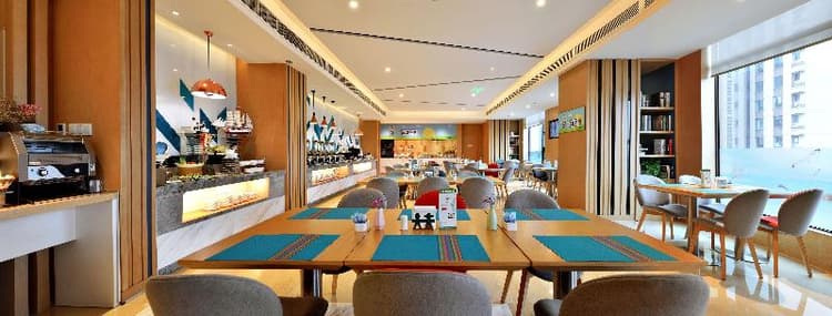 Holiday Inn Express Chengdu Tianhe West Zone