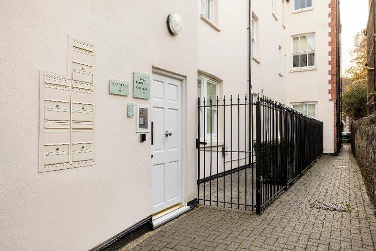SACO Cardiff - Cathedral Road