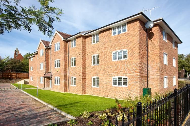 HQ Aparthotel Farnborough