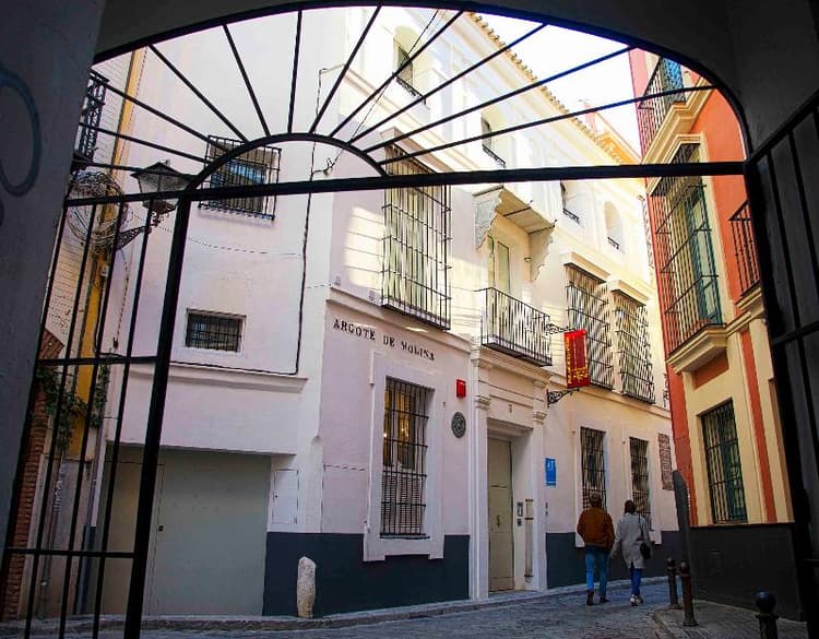 Overland Suites Catedral Luxury Apartments