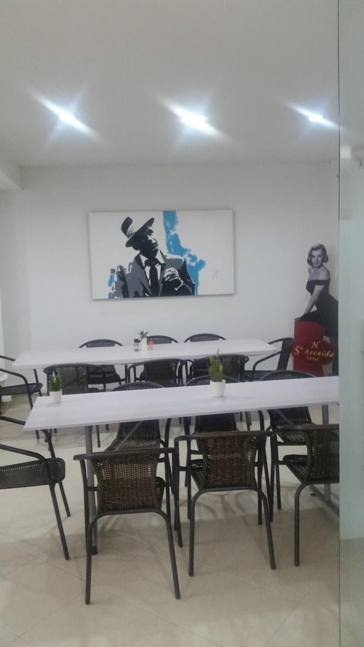 Quinta Avenida Medellin