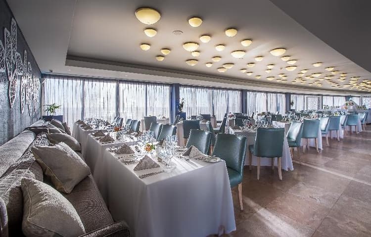 Lagoon Beach Hotel Apartments