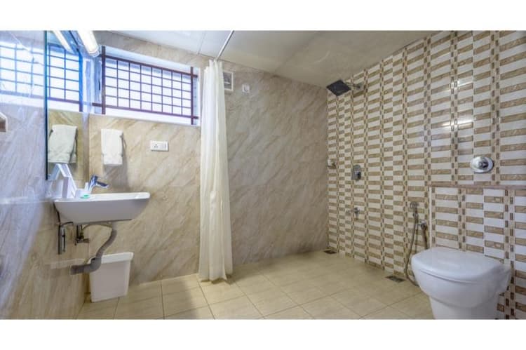 Treebo Akshaya Lalbagh Inn Bangalore