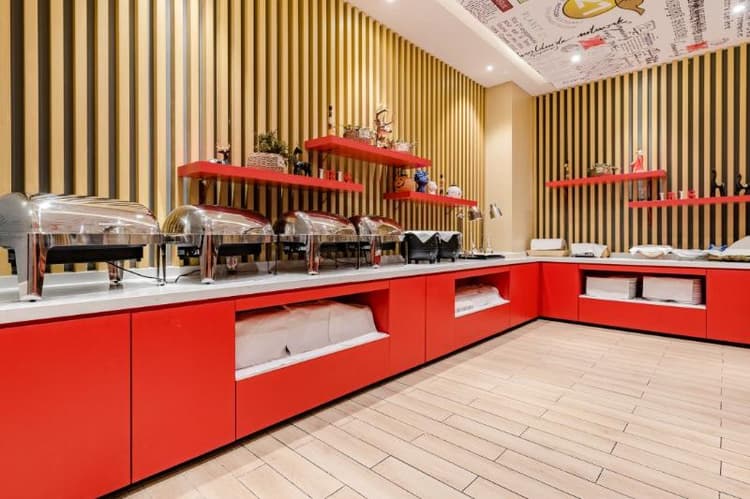 Ibis Hotel ShandongUniversity SeawaterBathingPlace