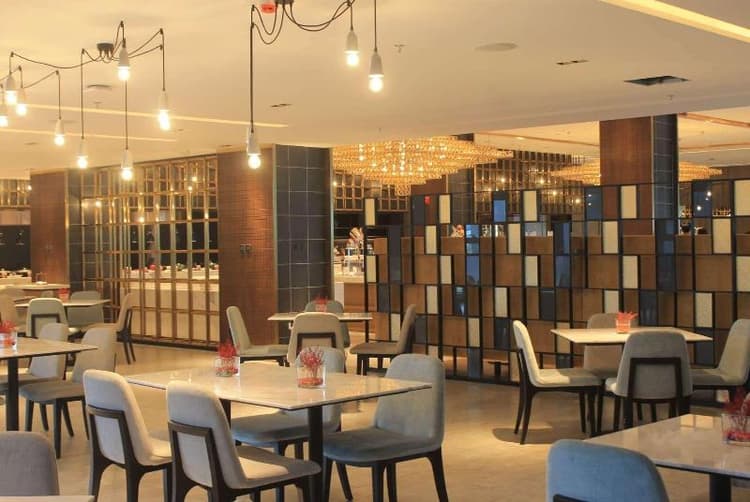 Wyndham Grand Yangon