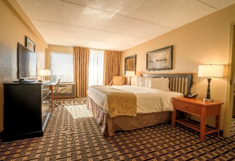 Radisson Hotel Milwaukee West