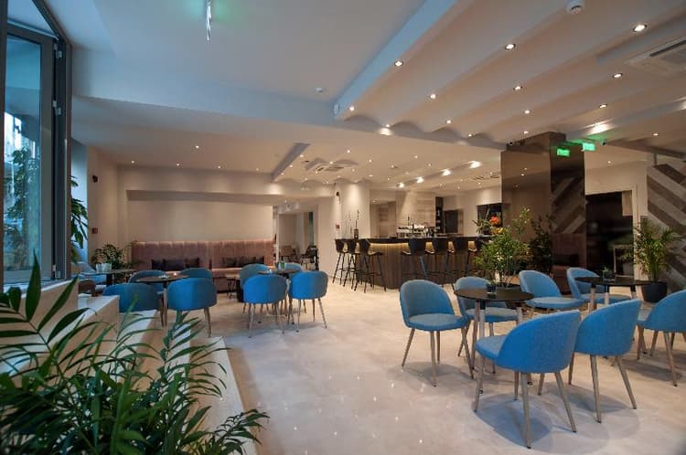 Athens Platinum Rooms And Suites