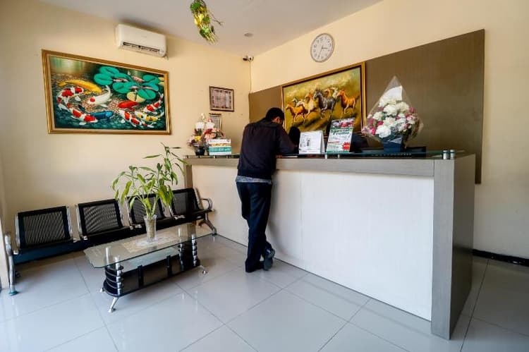 RedDoorz near Pasar Tarapung Siring Banjarmasin