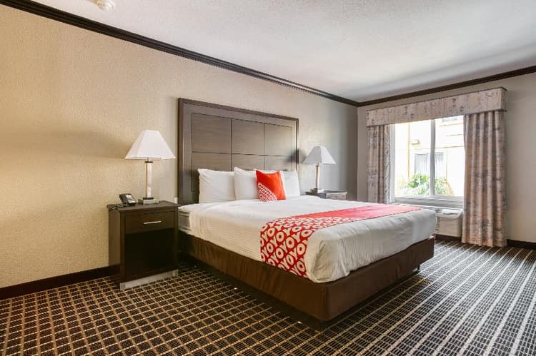 Alexis Hotel and Banquets Dallas Park Central Gall