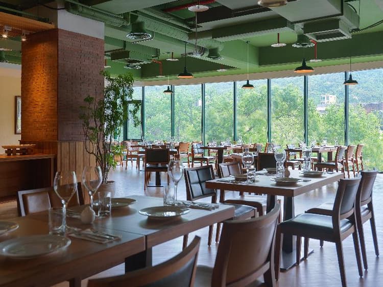 Yusense Hotel